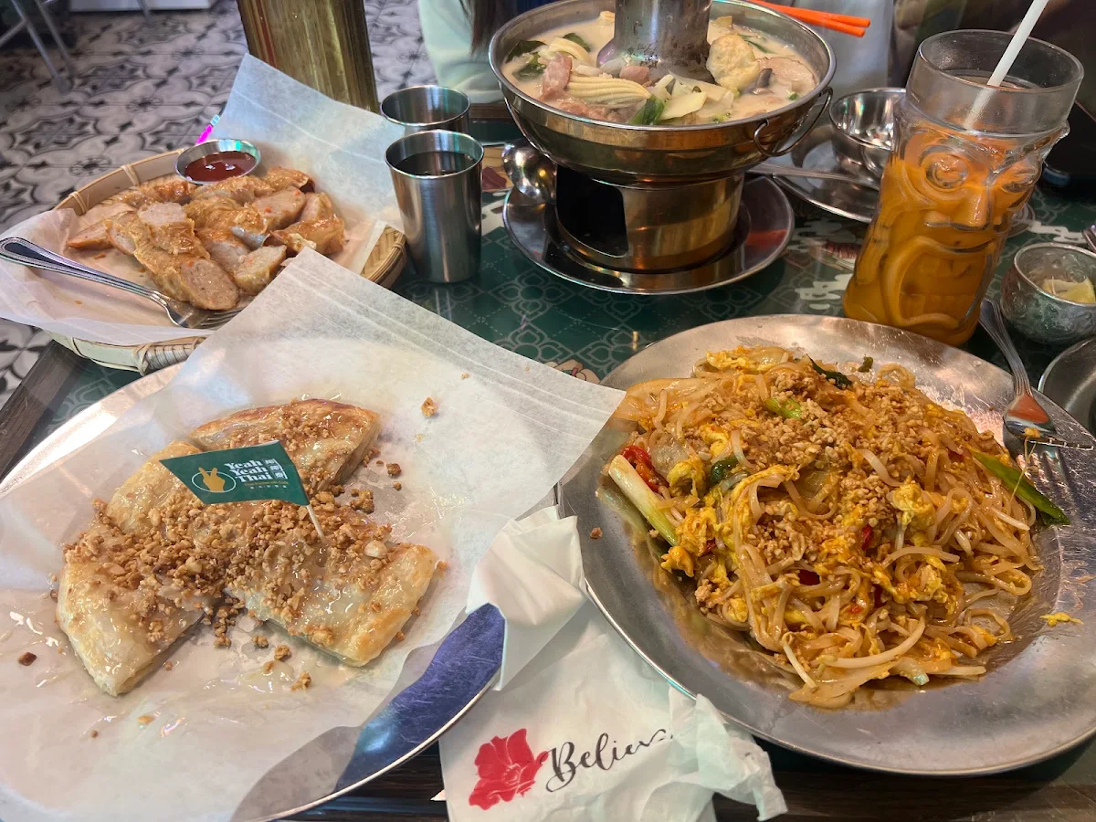 thai coconut chicken hot pot 泰式椰奶鸡鍋